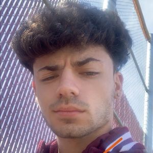 Meet your Posher, Derek